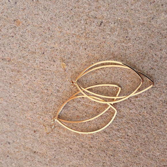 Stylish/Dangle Drop Earrings/ Bohemian/ Gold Tone/ Lightweight/ Bohochic - Picture 4 of 8